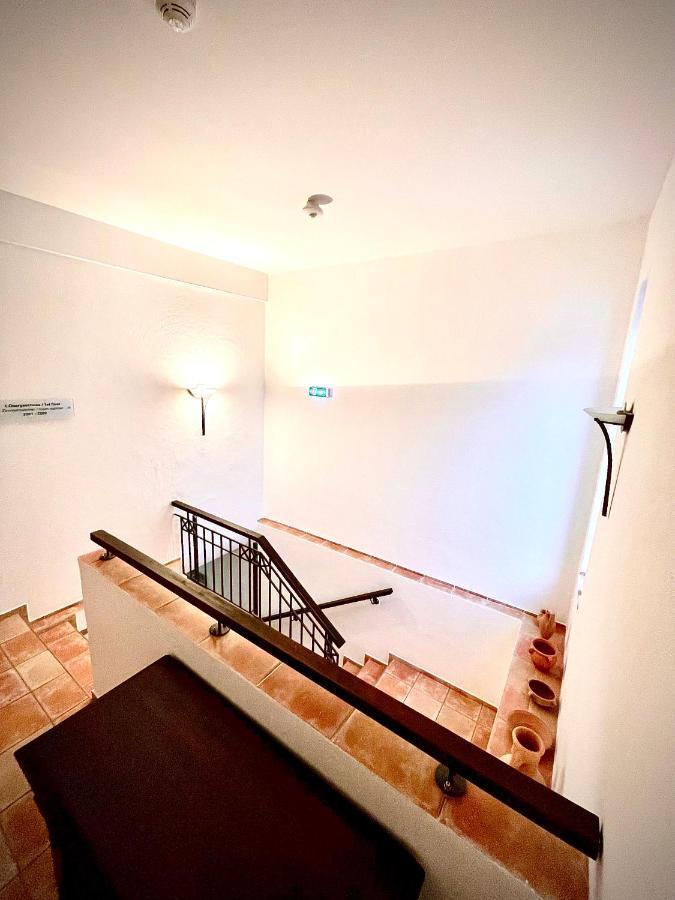 Hotel Zur Roemerbruecke نيوفيد المظهر الخارجي الصورة